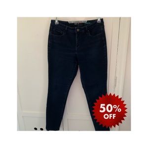 50% off bundles! 
Style and co skinny jeans